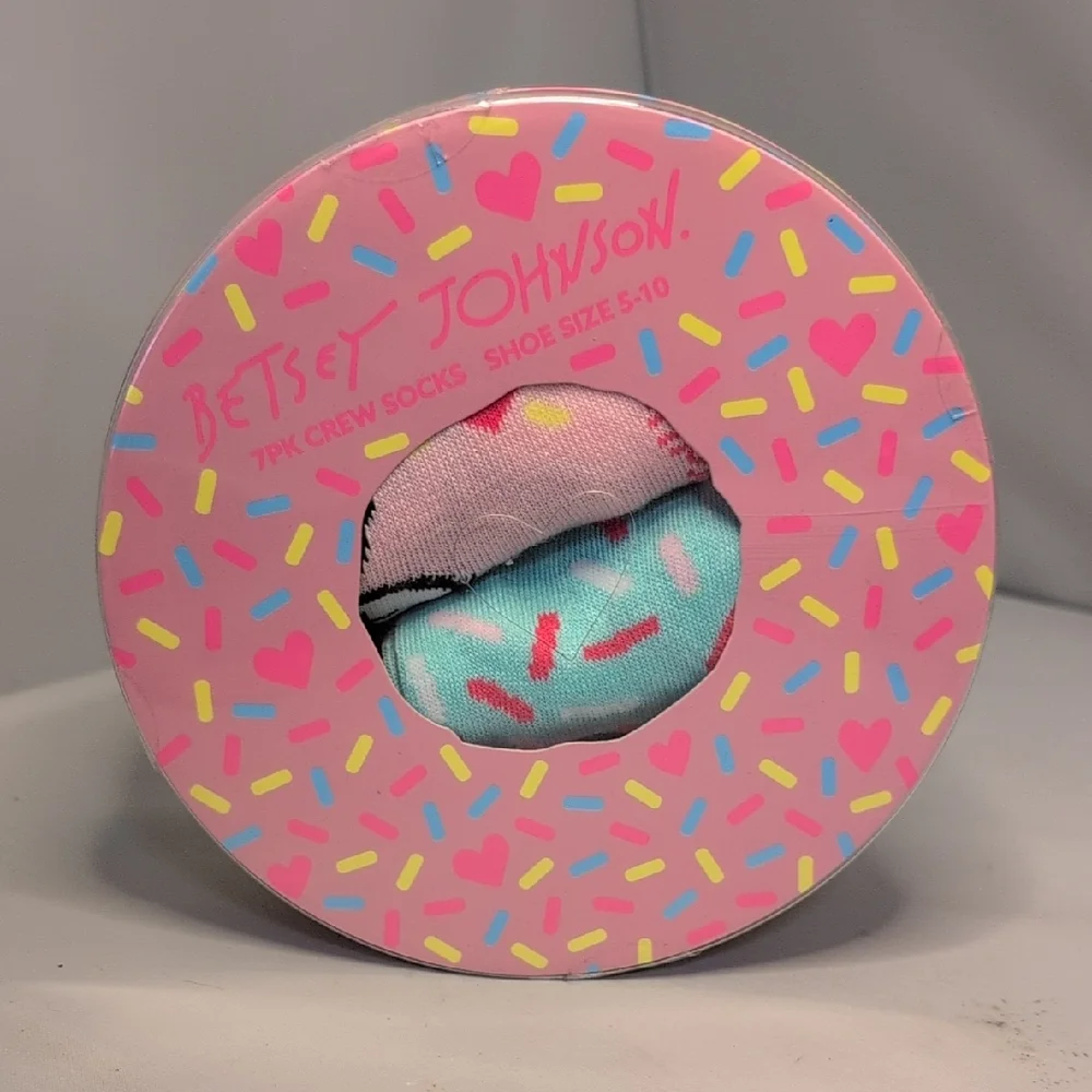 Betsey Johnson Donut Themed Crew Socks 7 Pairs Gift Set Size 5-10